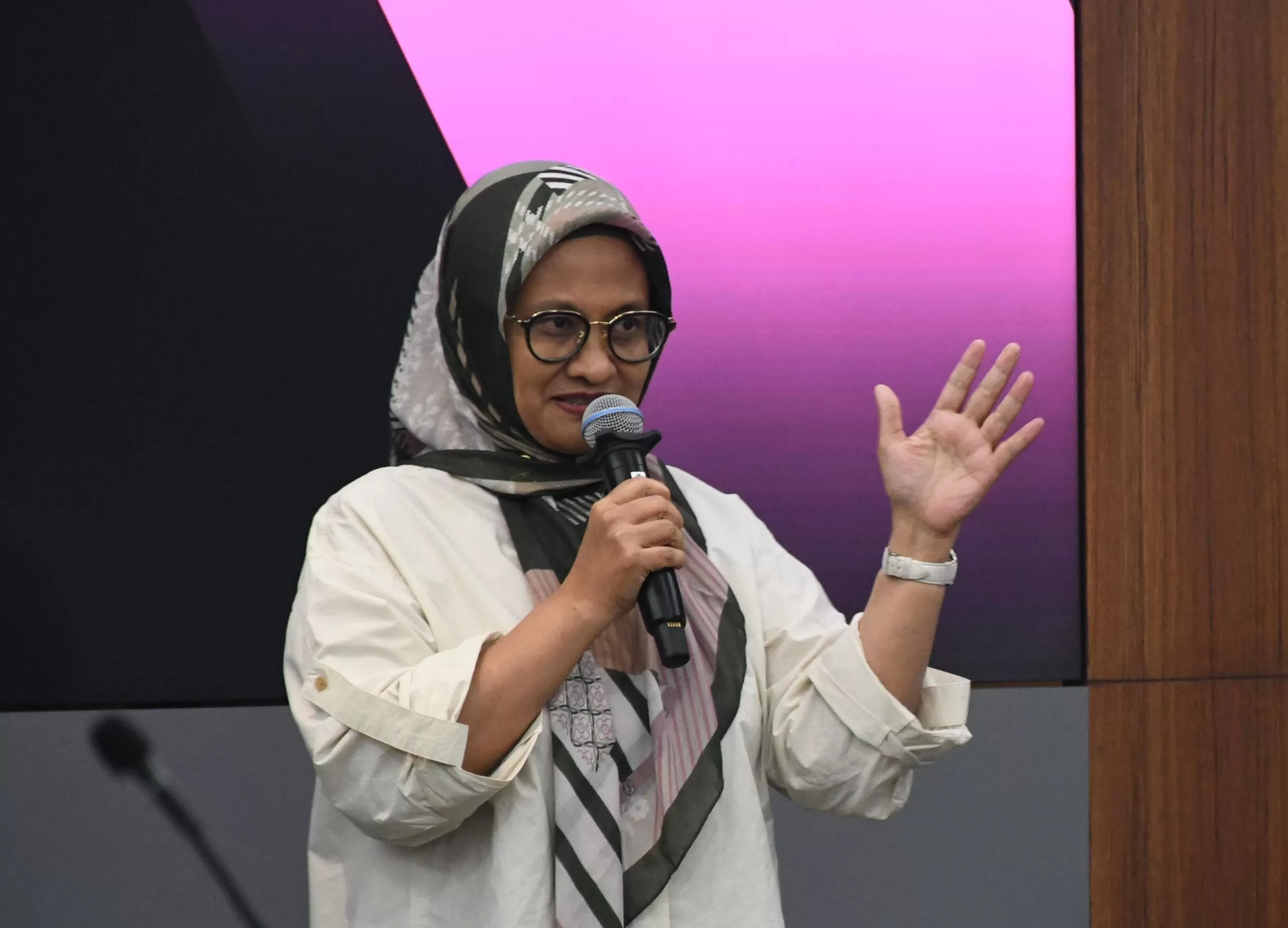 Komisi VI DPR Dukung Transformasi Telkom Era Dian Siswarini