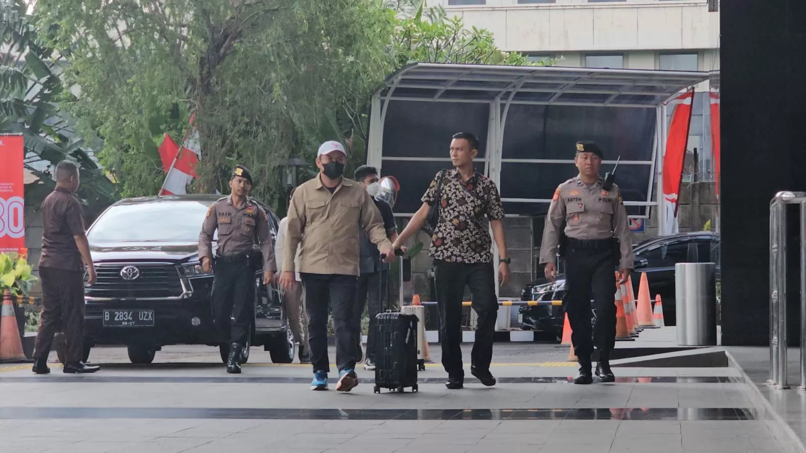 Bupati Koltim Bungkam KPK Periksa Kasus Korupsi di Gedung Merah Putih