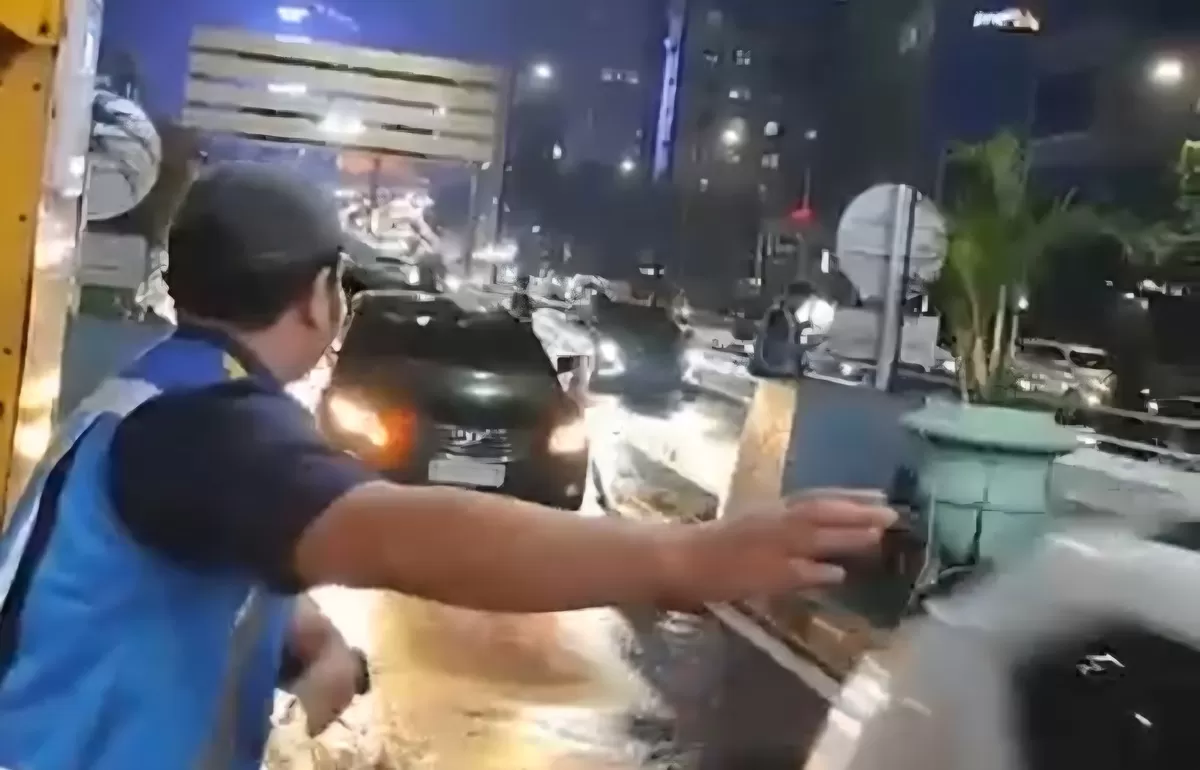 Jasa Marga Bebaskan Tol Saat Demo Ricuh Rahasia di Balik Keputusan Mengejutkan Itu