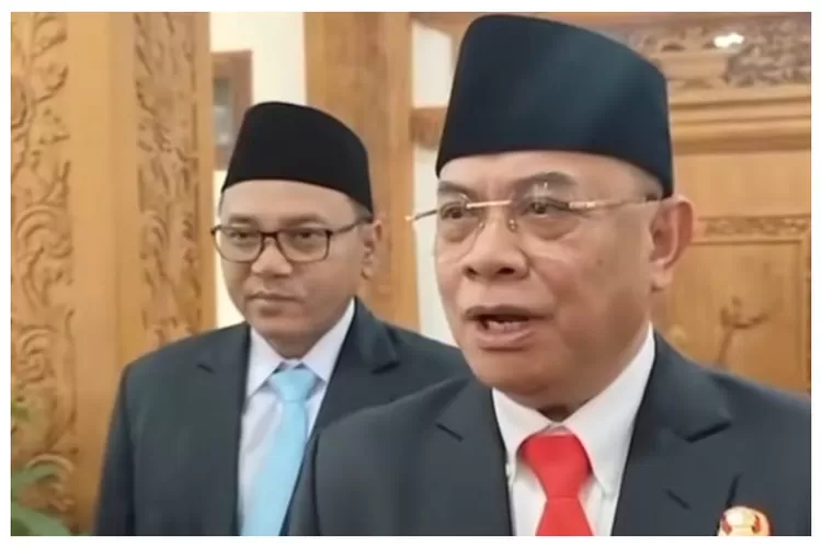 Pati Ribuan Warga Kepung Alun Alun Tolak Kenaikan Pajak PBB 250