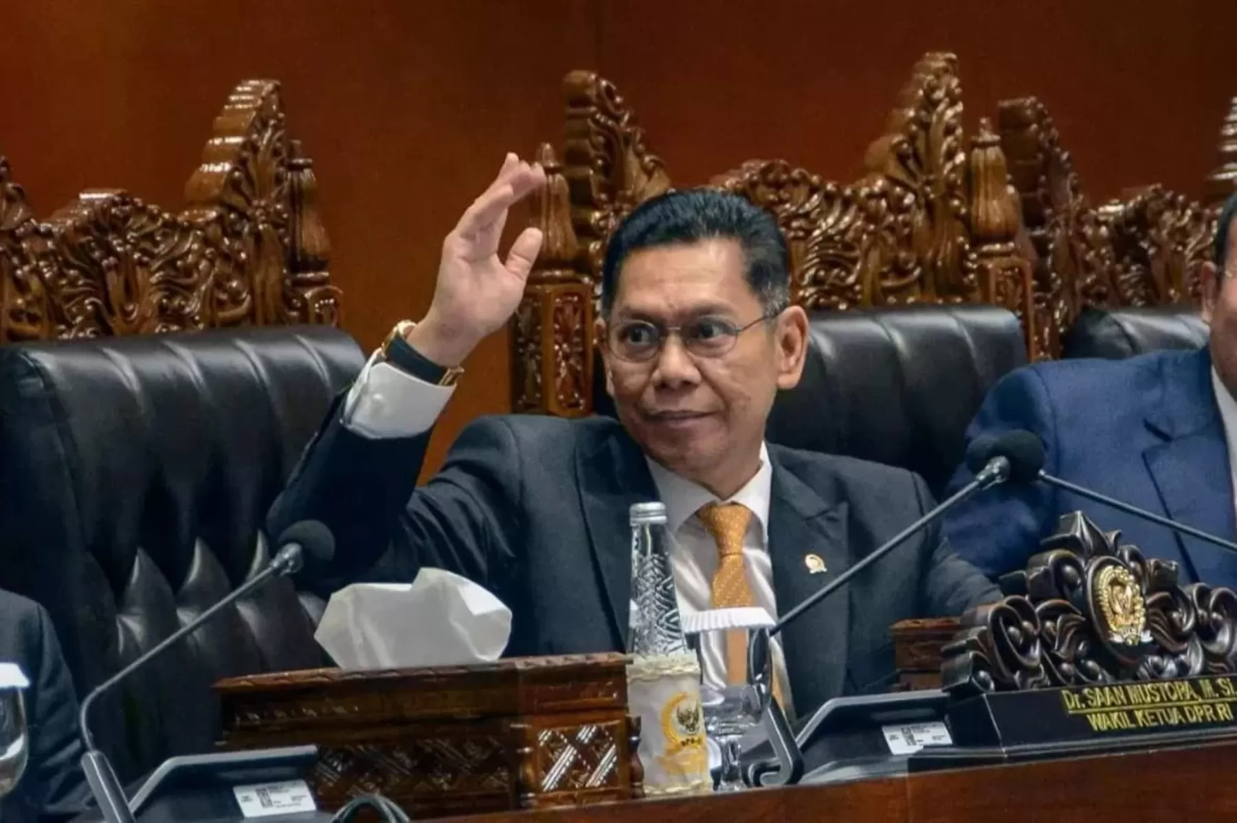 Skandal Tunjangan Golkar Pecat Adies Kadir Ada Apa