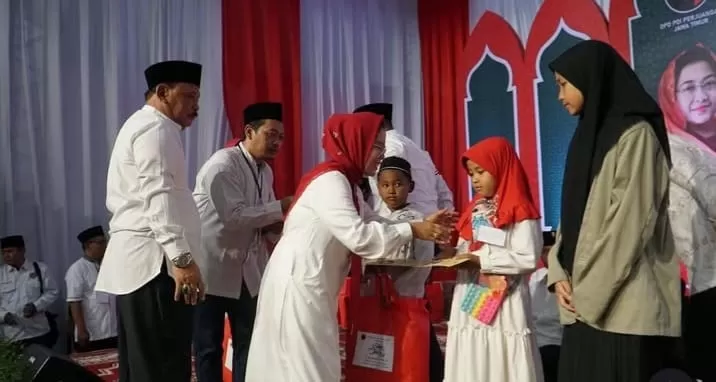 Nuzulul Quran Ratusan Yatim dan Janda Tersentuh Kejutan Manis dari PDIP Jatim