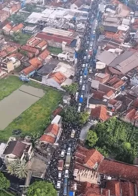 Warga Geram Padalarang Cimareme Macet Solusi Holistik Mendesak Apa Saja Itu
